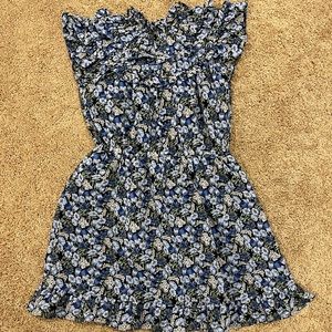 Size 10 dress, like new.